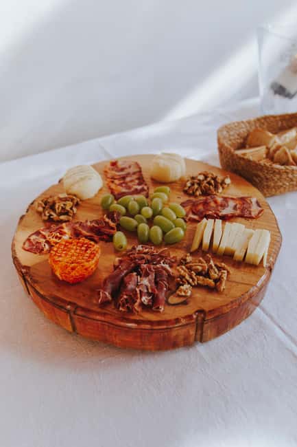 Tomar: Wine Tasting with Vinotherapy - Inside the Winery: From Grapes to Glass