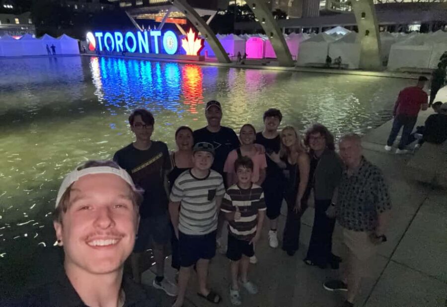 Toronto: Casual Historic Walking Tour - Visiting Nathan Philips Square and Old City Hall