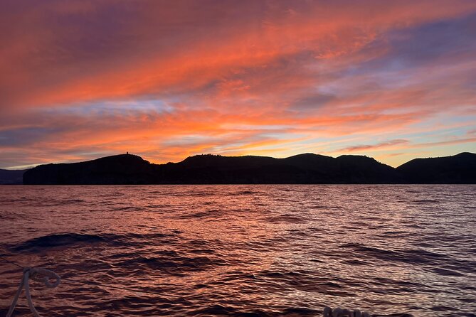 Torrevieja: Sunset onboard Exclusive Boat + Cava - Departure Point at Marina Salinas in Torrevieja
