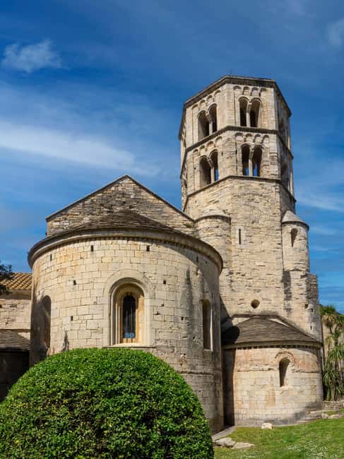 Tour Connect Girona - Personal guide & audio in your language - Exploring Girona’s Most Famous Landmarks