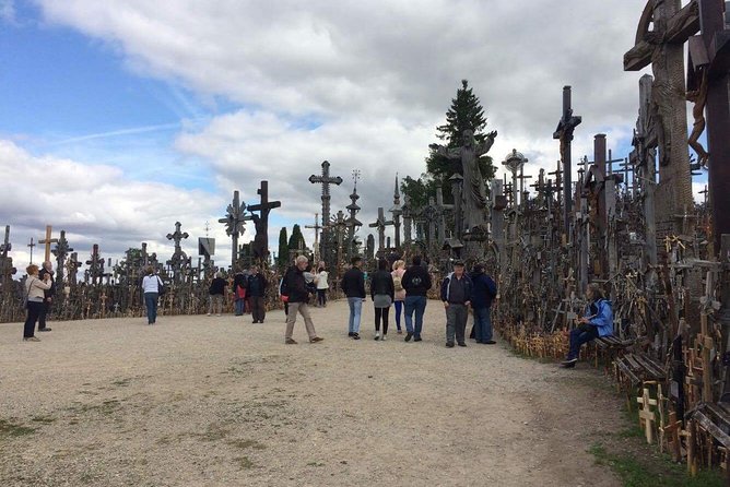 Tour from Vilnius - Riga via The Hill of Crosses, Rundale, Bauska - Bauska Castle: Medieval and Renaissance Ruins