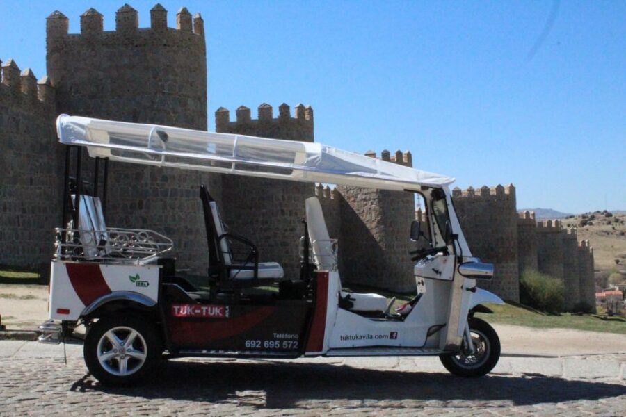 Tour Guiado En Tuk Tuk Recorre Avila De La Forma Mas Comoda - Starting Point and Tour Duration