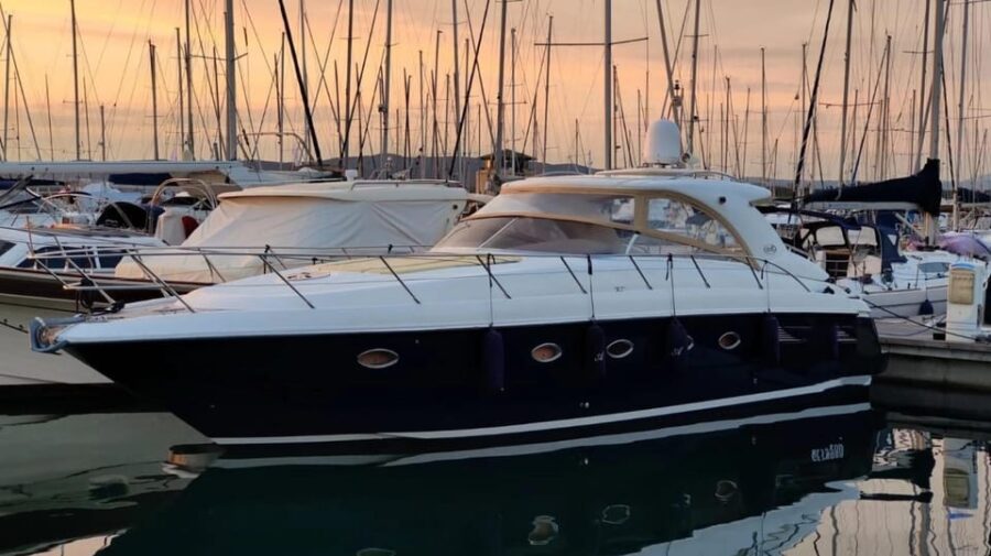 Tour in a boat, Torrevieja - Starting Point at Puerto Marina Salinas in Torrevieja