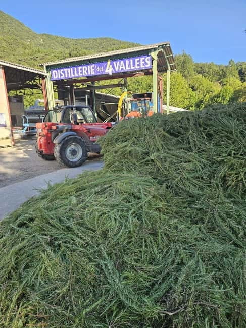 Tour of a family-run lavender essential oil distillery - Location and Access to a Family-Operated Lavender Distillery