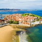 Tour privado por Gijón - The Significance of La Soledad Chapel and the Old Seafarers’ Guild