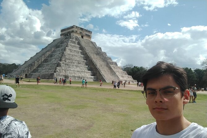 Tour to Chichen Itza with Cenote Ikkil - Exploring Chichen Itza: The Main Archaeological Wonder