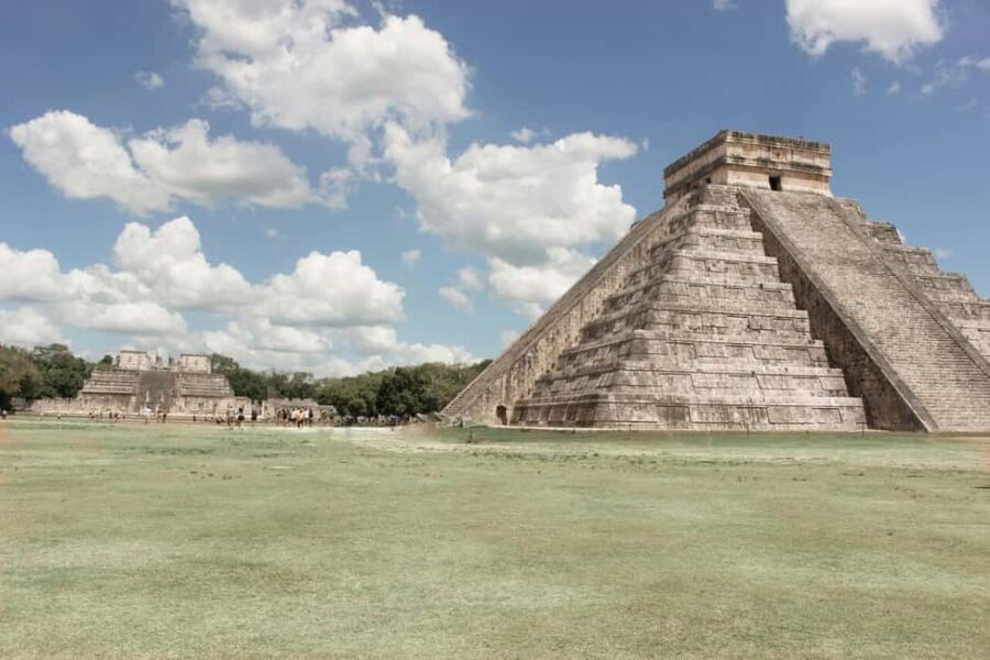 Tour to Chichén Itzá with Lunch and Transportation from Playa, Tulum, and Cancún - Departure and Pickup Details in the Yucatan Peninsula