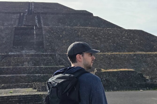 Tour to Teotihuacan with Pickup from Parque Mexico - The Pyramids of the Sun and Moon