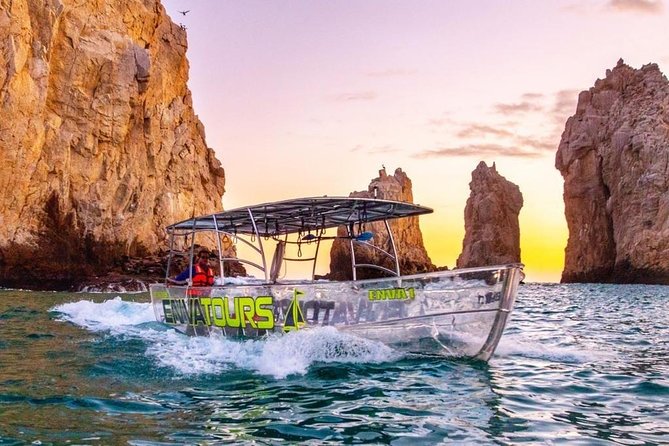 Tours in Cabo, Paseo al Arco and Fin de la Tierra in the only Clear Boat - The Guide and Photography Experience
