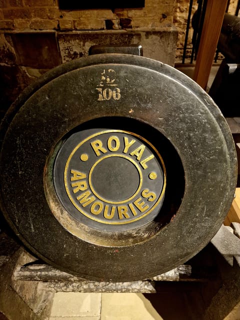 Tower of London Crown Jewels and English Royal History Tour - Key Points