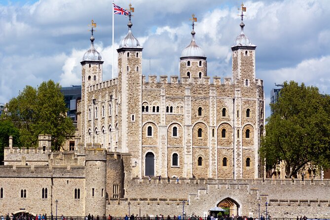 Tower of London Guided Tour, Crown Jewels, Tower Bridge - Starting Point at Cheval Three Quays in London
