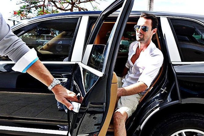 Transfer from Los Angeles City Center to LA Airport (LAX) - From the Los Angeles City Center to the Airport