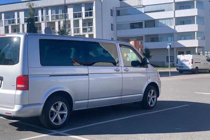 Transfer from Rovanniemi to Kakslauttanen - Transfer from Rovanniemi to Kakslauttanen: A Reliable and Cozy Ride in Lapland