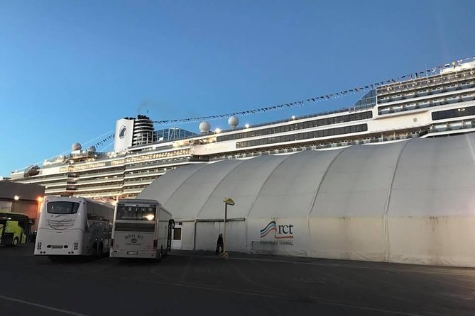 Transfer from the Port of Civitavecchia to Rome - Modern Vehicles and Luggage Handling
