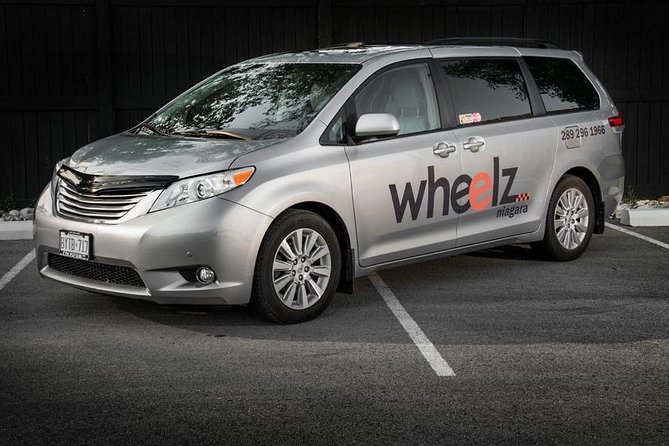 Transfer Toronto Pearson International Airport YYZ to Niagara Falls, Canada - What’s Included in the Price: Comfort and Hydration