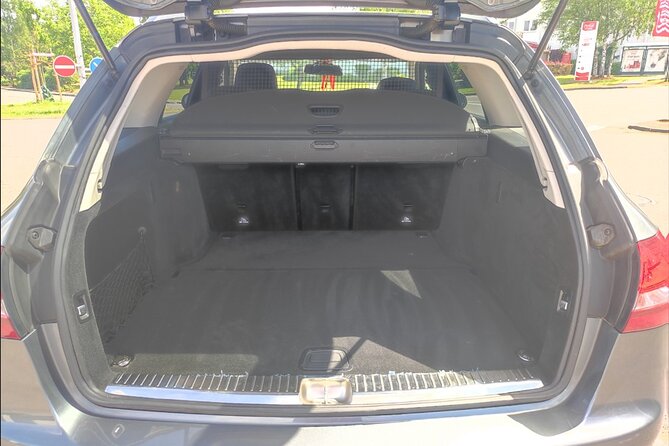 Transfers in Luxembourg (LUX-AIRPORT-LUX-CITY)(10kms Inclued) - Convenient Pickup and Drop-off Locations