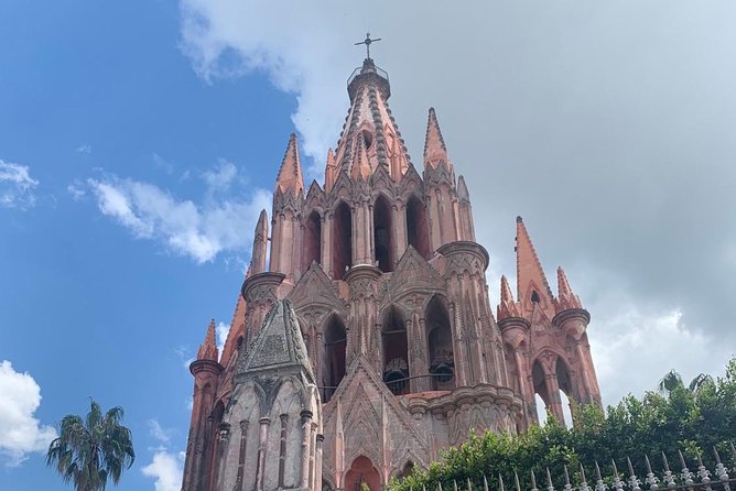Transfers To San Miguel de Allende - The Experience with Trained Drivers