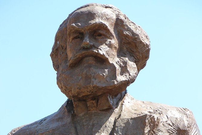 Trier Private Walking Tour With A Professional Guide - Visiting the House of the Three Magi at Dreikönigenhaus