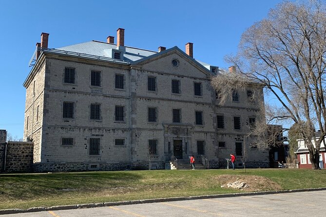 Trois-Rivières Self-Guided Walking Tour and Scavenger Hunt - Starting Point at Parc Champlain and the City Center