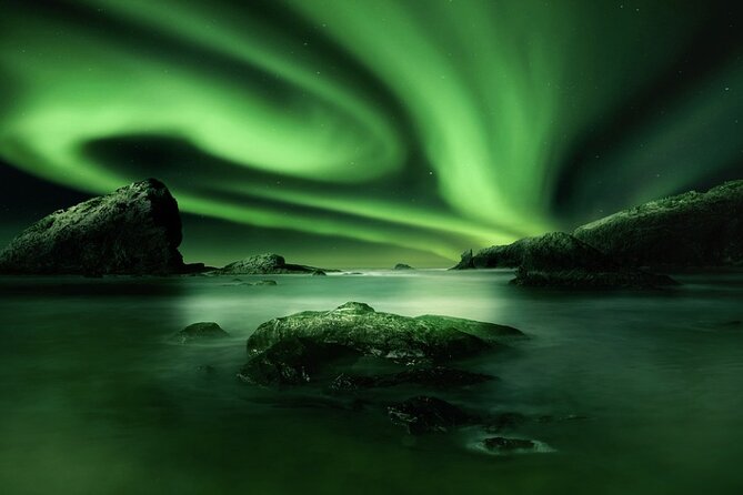 Tromsø, Northern Lights and Wilderness Evening Catamaran Cruise - Inside the Catamaran: Comfort and Viewing Spaces