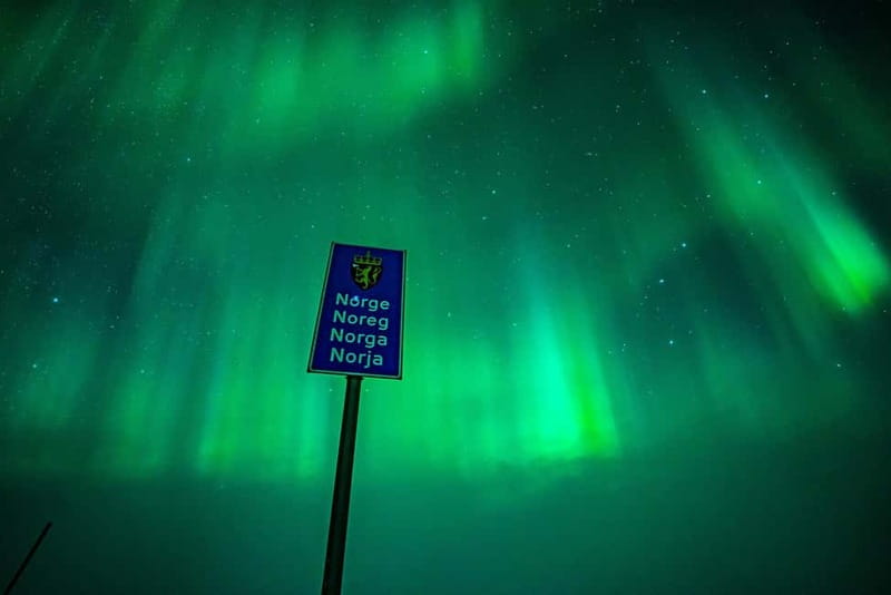 Tromsø: Northern Lights Tour with Hot Drinks and Snacks - The 6-Hour Duration and Flexible Starting Times