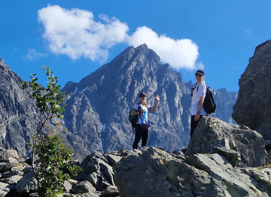 Tromsø: Snow Fun with Locals, Campfire, and Hot Drinks - Experience Snow-Based Activities in Tromsø’s Parks