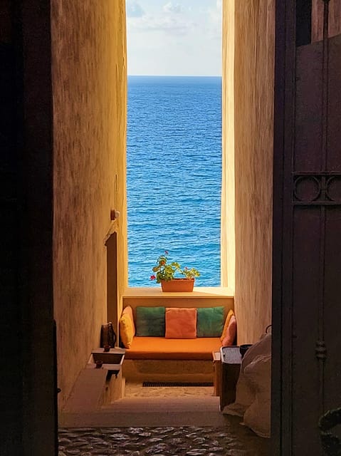 Tropea: Walking Tour - Starting Point and End Location at CST Tropea Escursioni