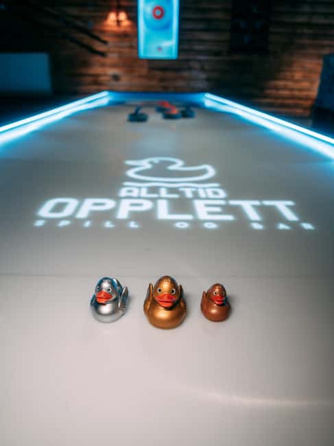 Try Street-curling in Top Bergen Activity Bar! - How Street-curling Differs from Traditional Curling in Bergen