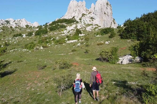 TuLove 4L, Velebit Safari, 4x4 off-road and hiking - Starting Point and Group Size