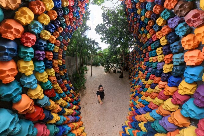 Tulum Instagram Giant Sculpture, Cenote Attik and Azulik Uh May - Visiting the "Come Into the Light" Sculpture in Tulum