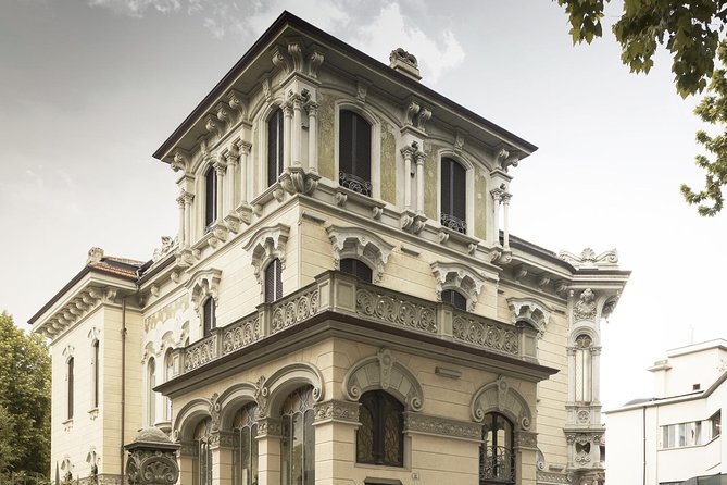 Turin, Art Nouveau walking tour and coffee break - Practical Details: Meeting Point and Group Size