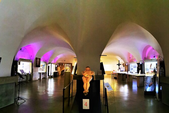 Turin: Private Tour on The Path of The Holy Shroud - The Tour’s Core: Visiting the Museum of the Holy Shroud