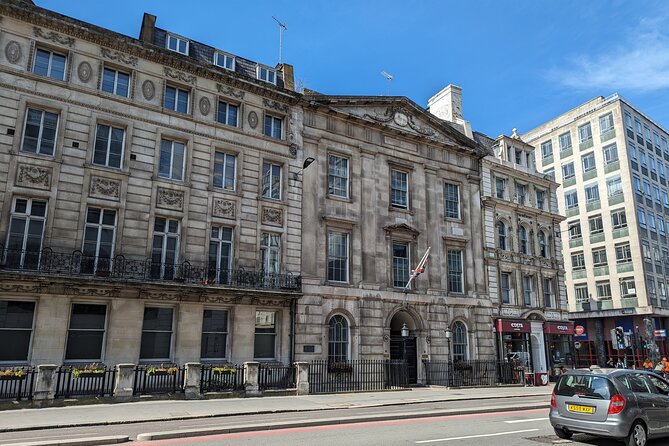 Turmoil, Templars & Oliver Twist London's Squalor and Splendour - Discovering Londons Medieval and Criminal Past at Key Stops