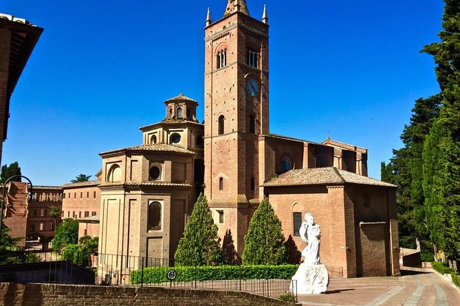 Tuscan Marvels Unveiled: Private Tour from Rome to Tuscany - Unveiling the Natural Beauty of Val dOrcia