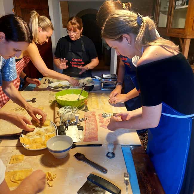 Tuscany near Arezzo: Fresh, colorful pasta cooking class in a local home - Making Fresh Pasta with Family Secrets and Natural Ingredients