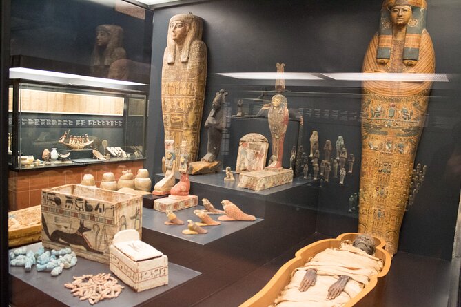 Twilight Skip the line Guided Tour of Vatican and Sistine Chapel - Exploring the Vatican Museums in the Evening