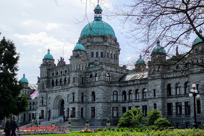 Two-Hour Luxury City Tour of Victoria - Meeting Point and Convenience of Pickup Service