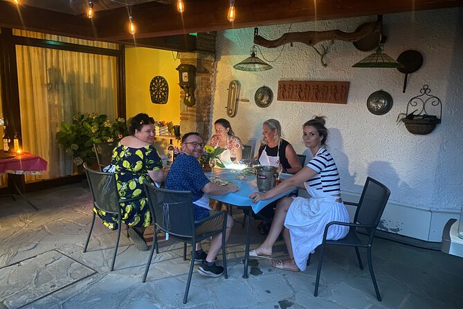 Typical Tuscan family dinner in a Villa near Cortona - Starting Point: The Meeting at Piazza Giuseppe Garibaldi in Castiglion Fiorentino