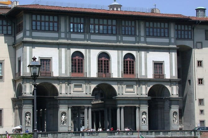 Uffizi Gallery Private Tour with 5-star Guide - Starting Point at Piazzale degli Uffizi in Florence
