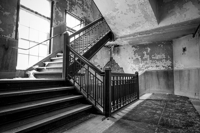 Ultimate Queen City is Haunted Tour - Exploring Cincinnati Music Halls Haunted Past