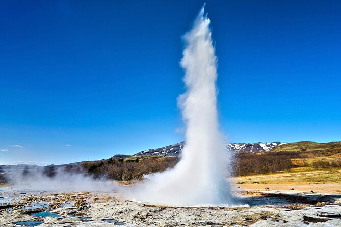 Unforgettable 5-Day Iceland Stopover Tour - The Tour Starts in Reykjavik with Smooth Check-in and Accommodation