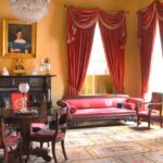 Urban Enslavement Tour at Hermann Grima House - Expert Guides and Personal Stories