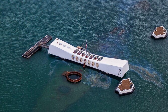 USS Arizona Memorial & The "Mighty MO" #1 Limousine Private Tour - Experience the Depth of Pearl Harbor in Style with the USS Arizona Memorial & The "Mighty MO" Private Limousine Tour