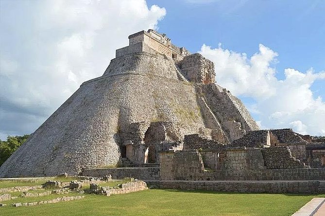 Uxmal and Choco Story Private Tour - The Uxmal Ruins: A Mayan Architectural Marvel