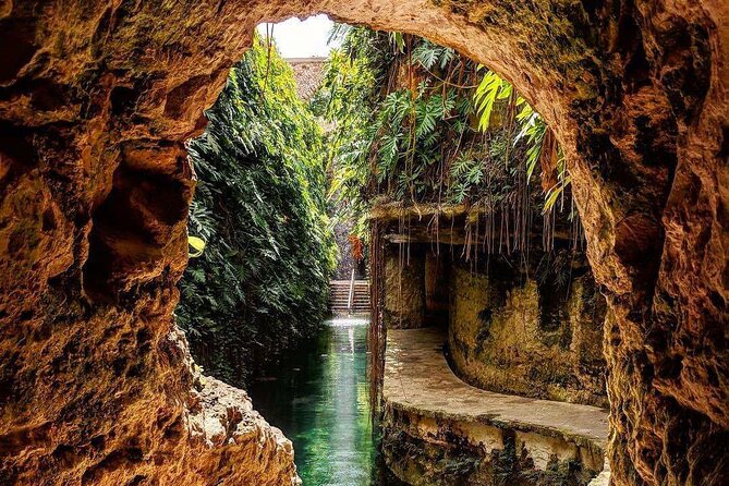 Uxmal and Hacienda Mucuyché Maya Culture and Stunning Cenotes - Exploring Uxmals Architectural Marvels