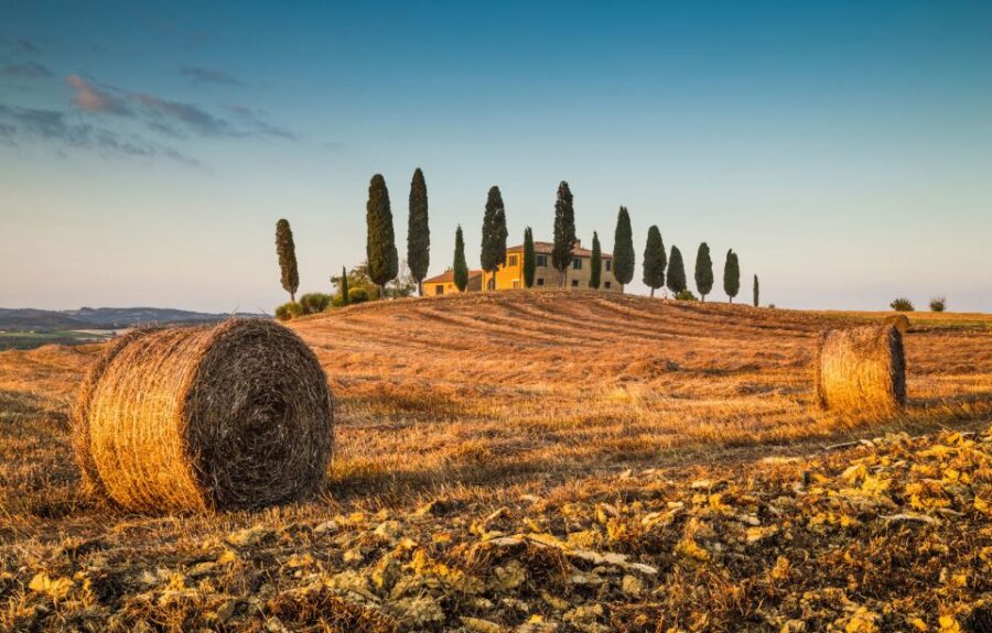 Val D'Orcia: Montepulciano, Pienza, Montalcino with Winery - Pienza’s Renaissance Architecture and Peaceful Atmosphere