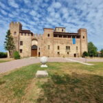Valbona: Castello DI Valbona Visit - The Historic Gates of Valbona Castle and Its Entrance Garden
