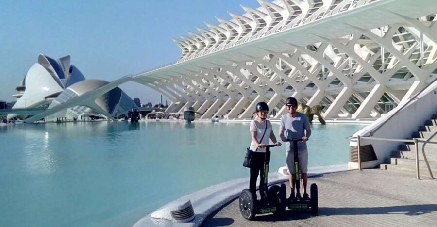 Valencia: City of Arts and Sciences Segway Tour - Riding the Segway: Easy, Fun, and Safe