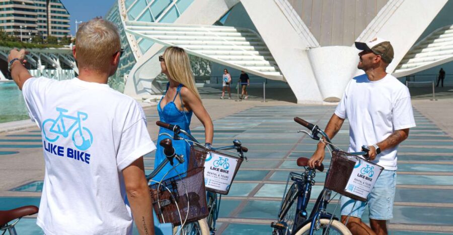 Valencia Guided Bike Tour in small group or Private - Starting at Av. del Port for a Scenic Ride Through Valencia