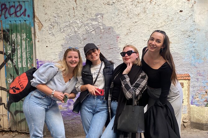 Valencia Iconic Sights Scavenger Hunt - The Meeting Point and Accessibility